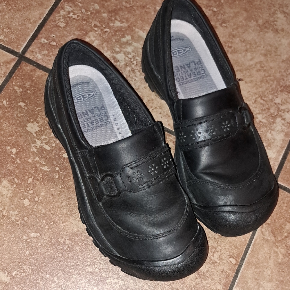 Keen Women's Black Leather Loafers